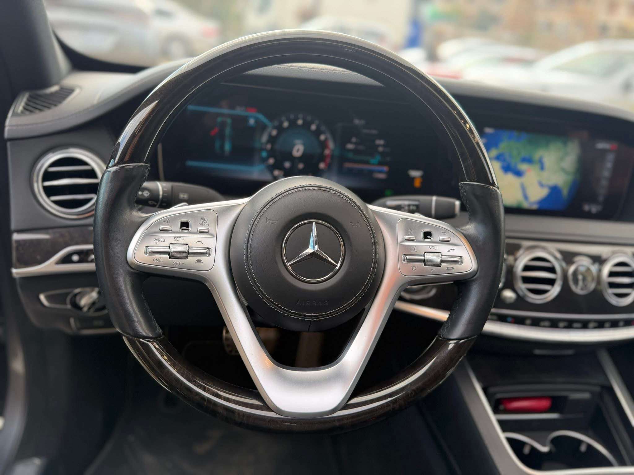 Mercedes Benz S 560 - دمشق - صورة 6
