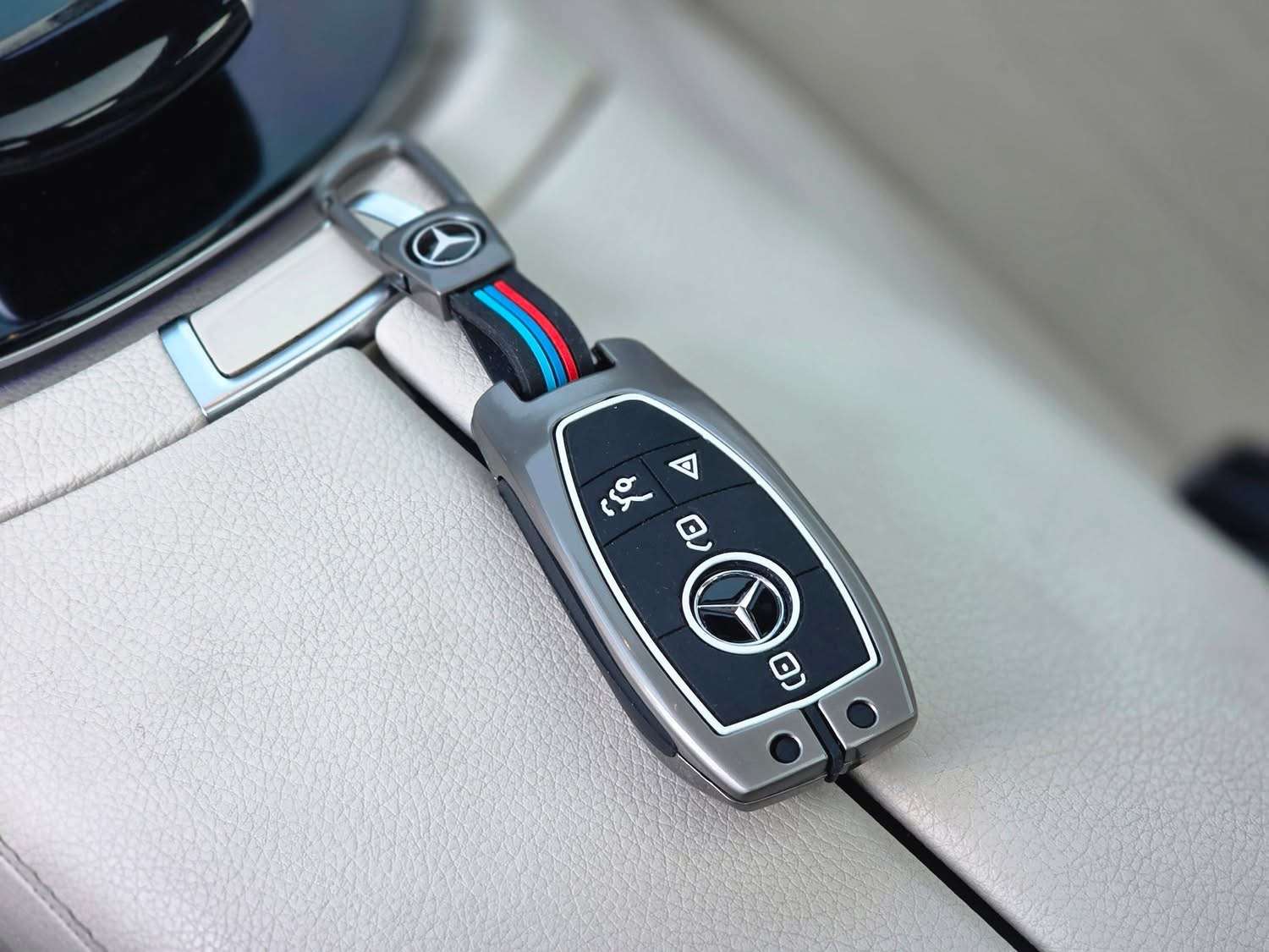 Mercedes E200 - دمشق - صورة 3