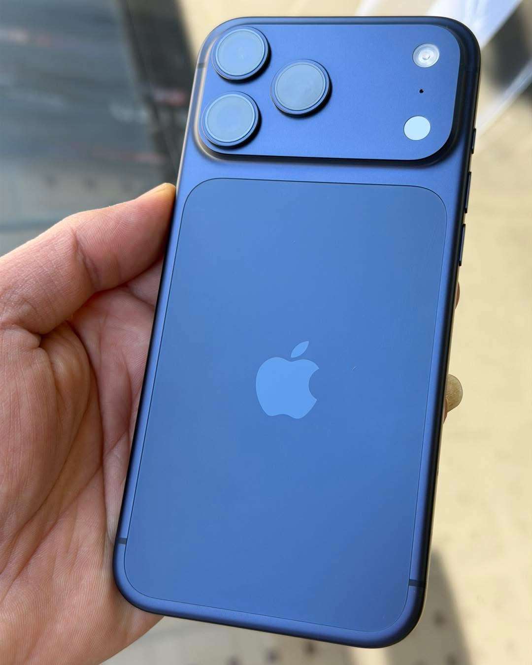 iPhone 17 Pro Max - حمص