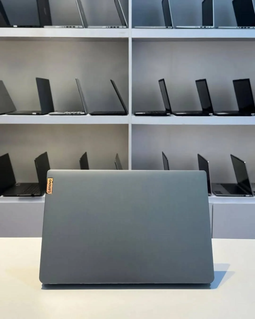 Lenovo IdeaPad - دمشق