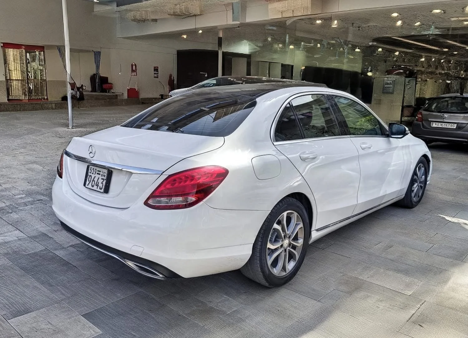Mercedes Benz C300 - دمشق - صورة 2