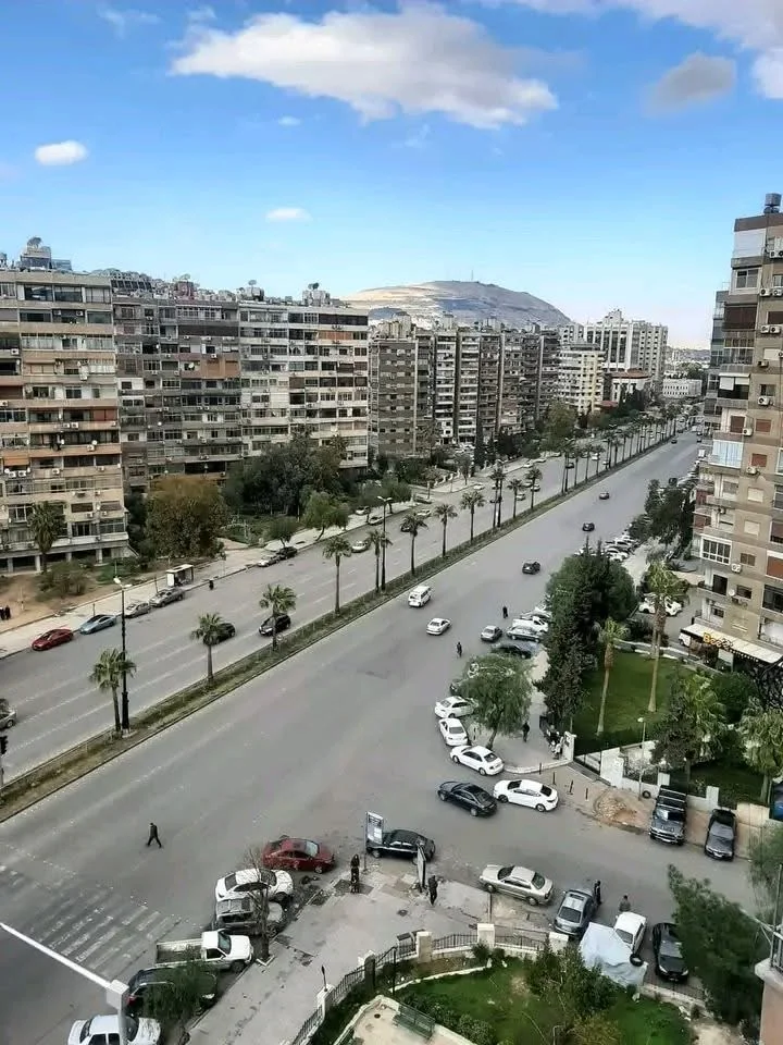 شقة للايجار بمساحة 100 م - دمشق