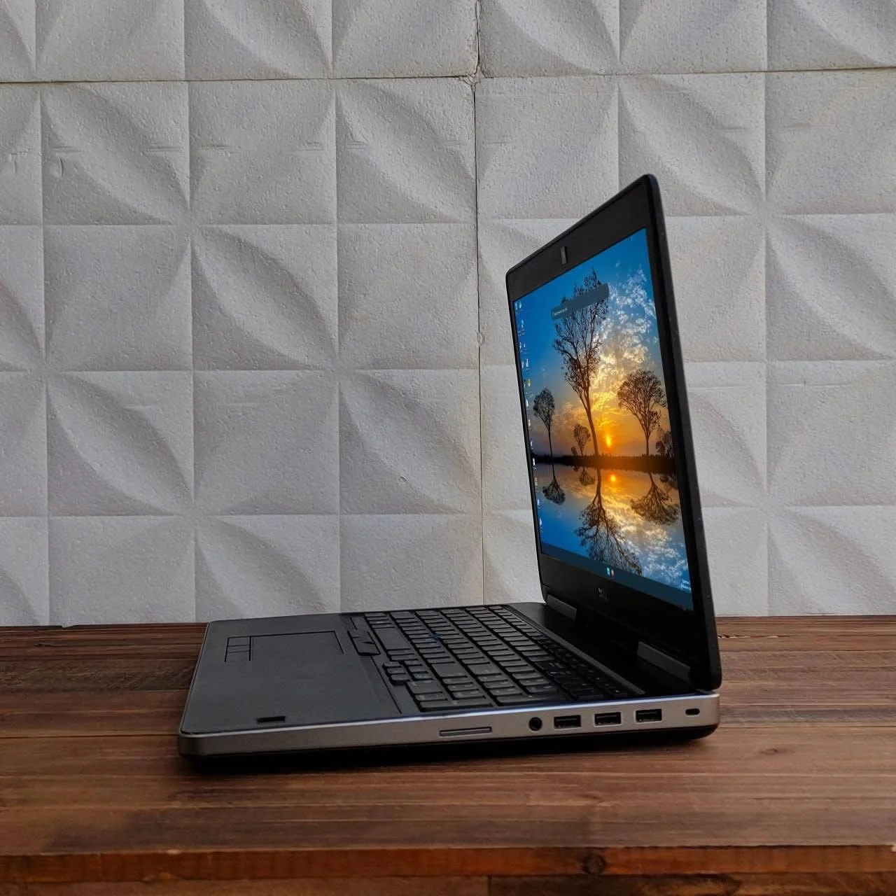 Dell 7520 - دمشق - صورة 2