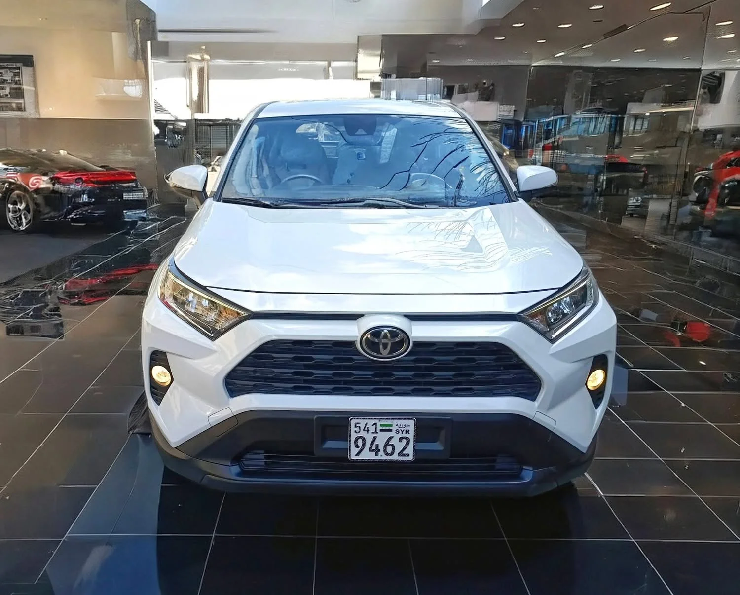 تويوتا RAV4 - دمشق