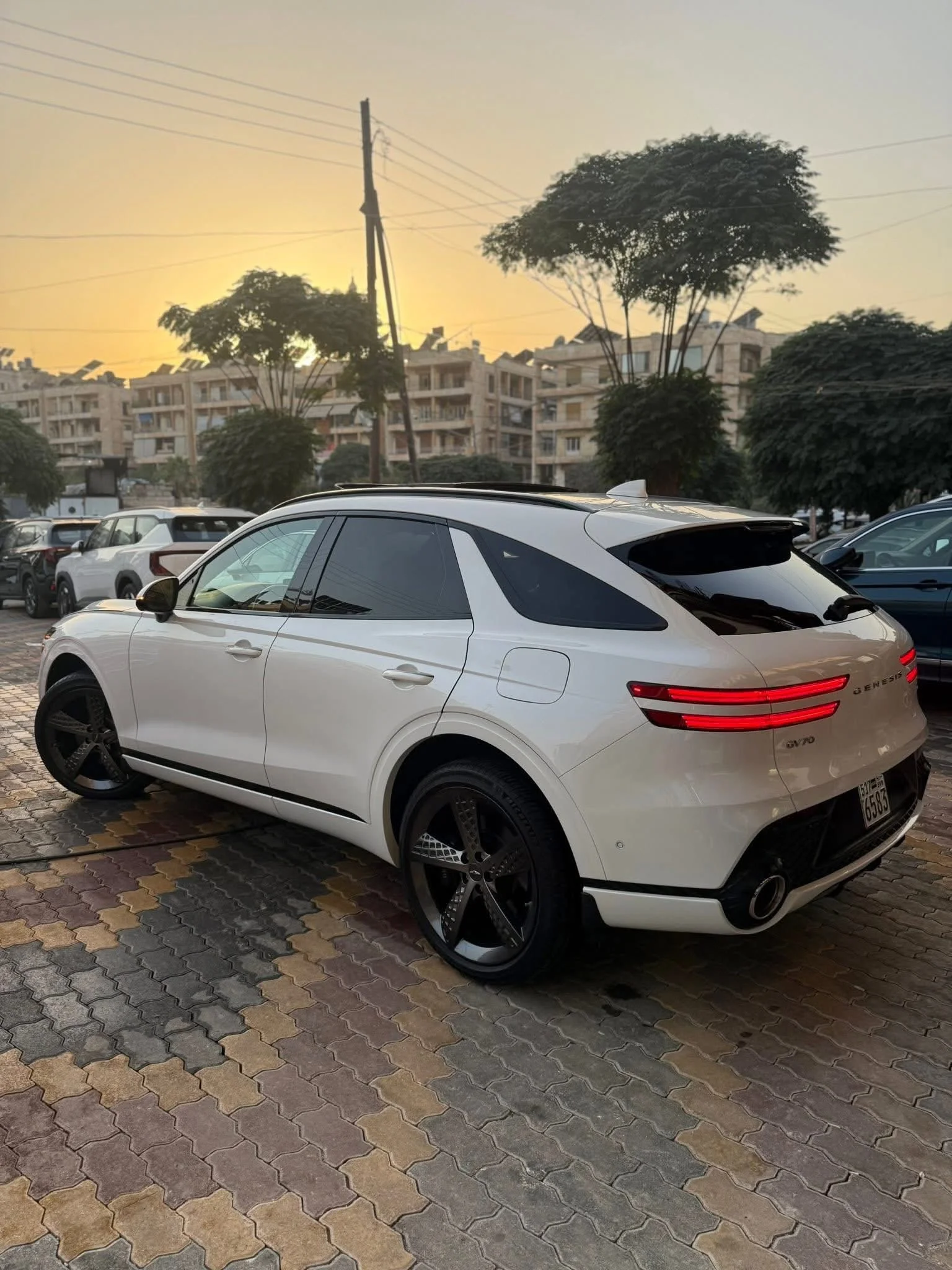 Genesis GV70 - حلب - صورة 2