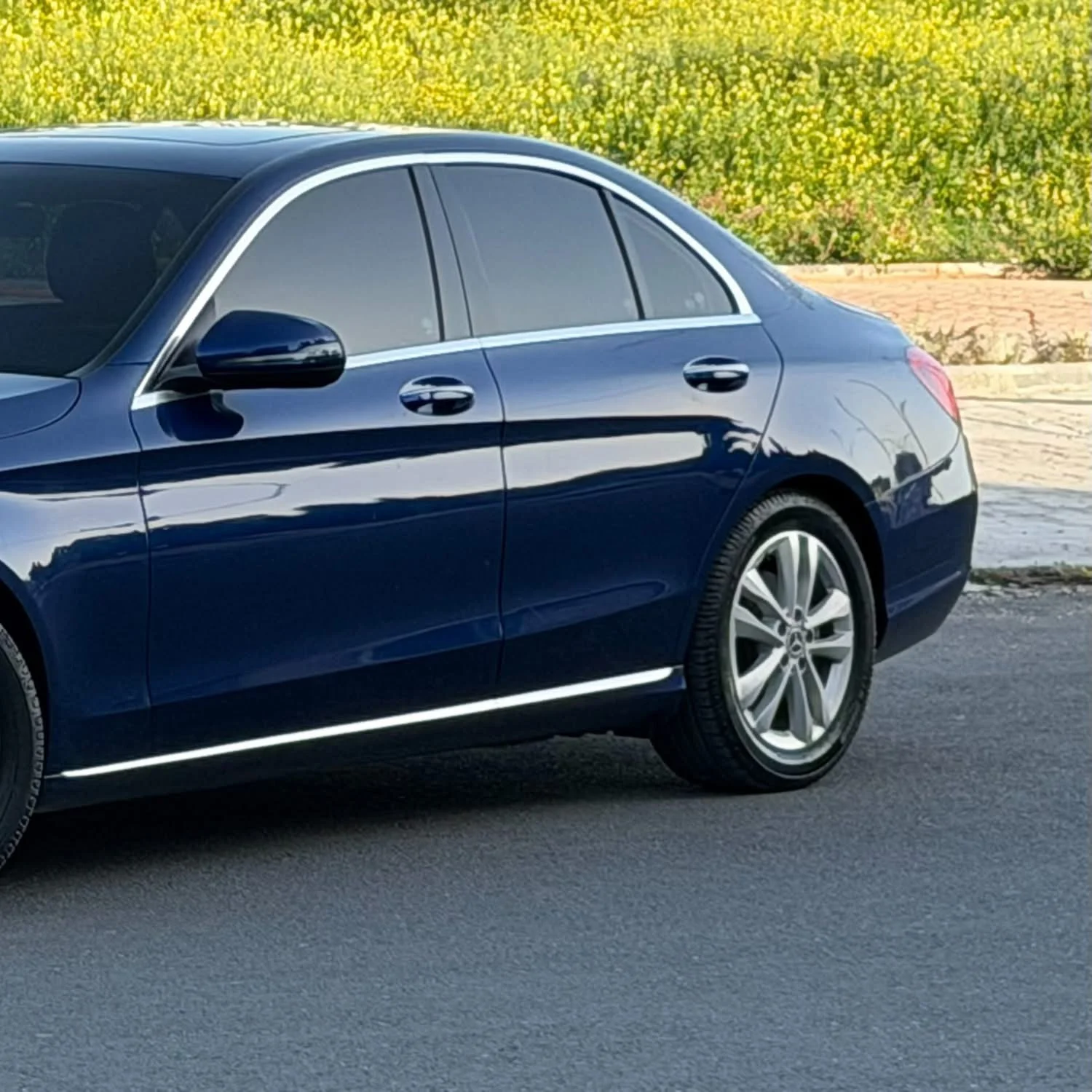 Mercedes Benz - دمشق - صورة 2