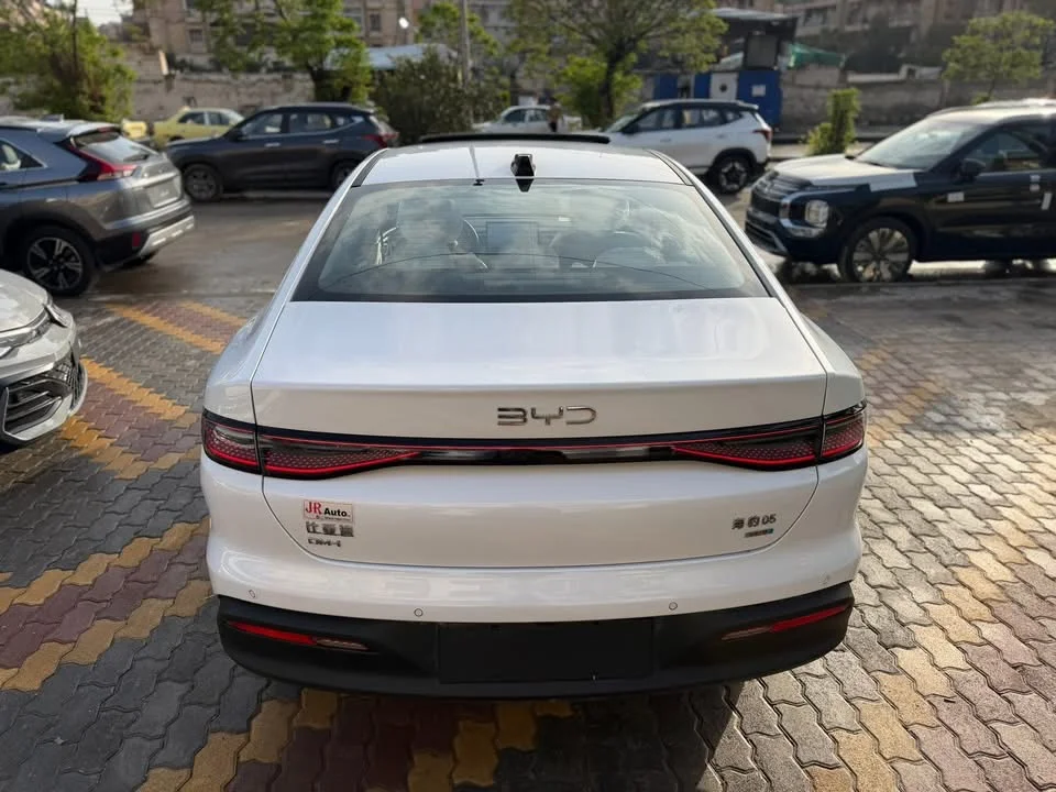 BYD Seal 05 DM-i 2025 - حلب - صورة 2