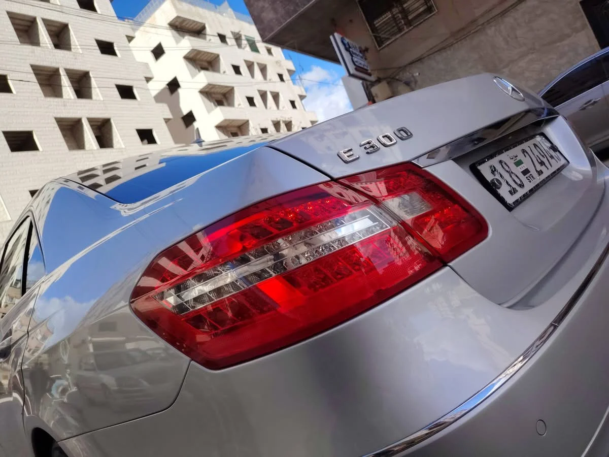 Mercedes-Benz E300 - دمشق - صورة 2