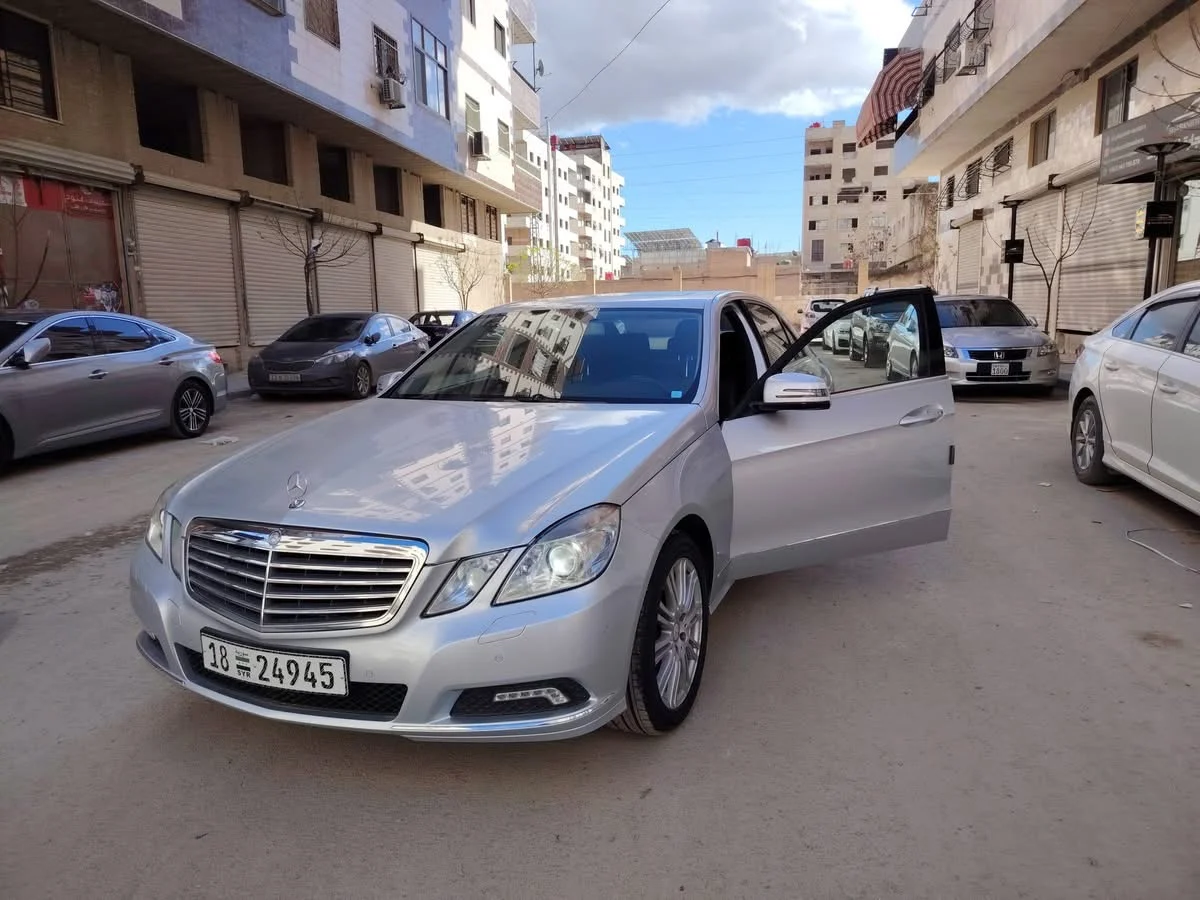 Mercedes-Benz E300 - دمشق - صورة 4