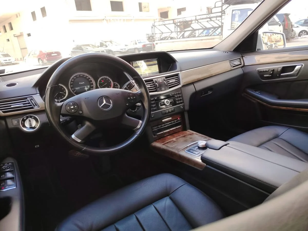 Mercedes-Benz E300 - دمشق - صورة 5
