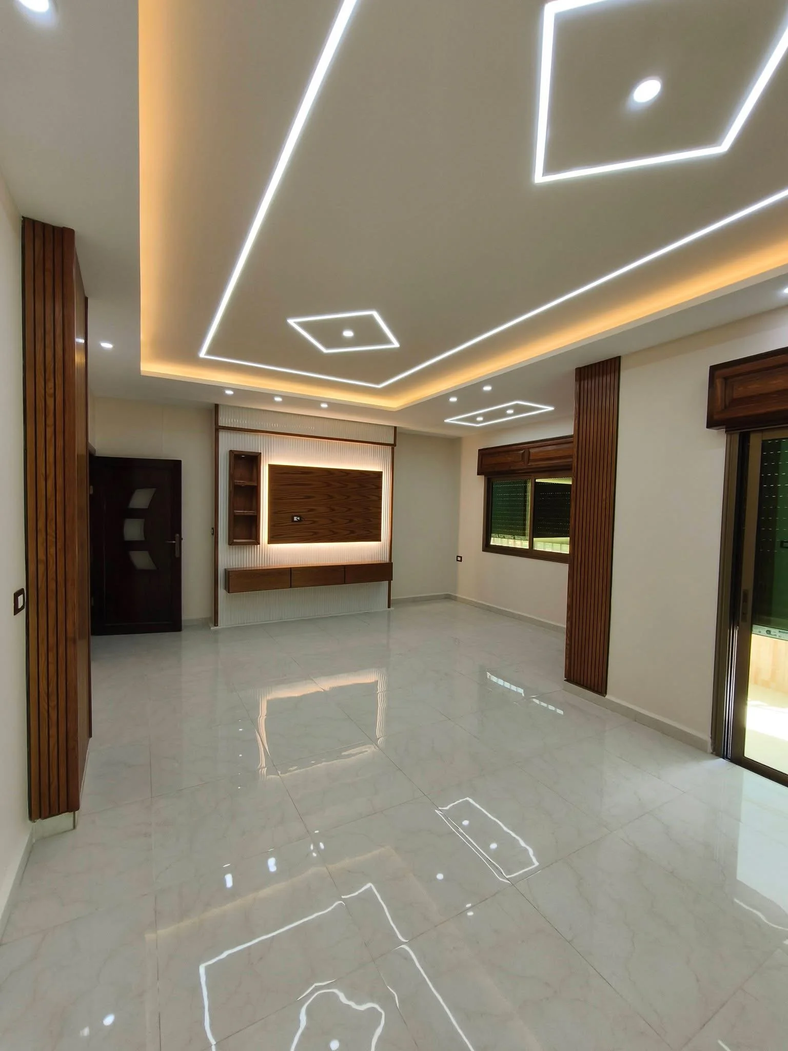 شقة بمساحة 145 - طرطوس