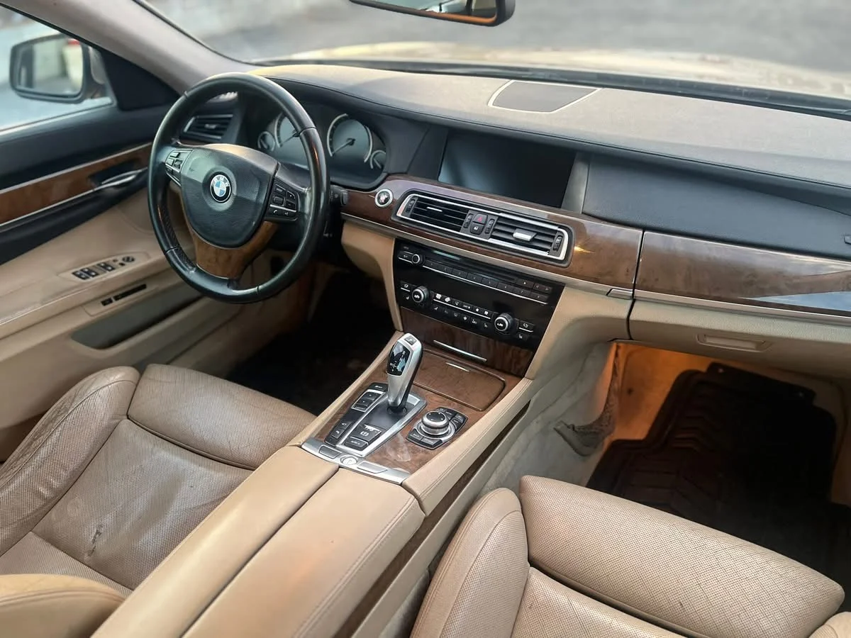 BMW 740 - دمشق - صورة 2