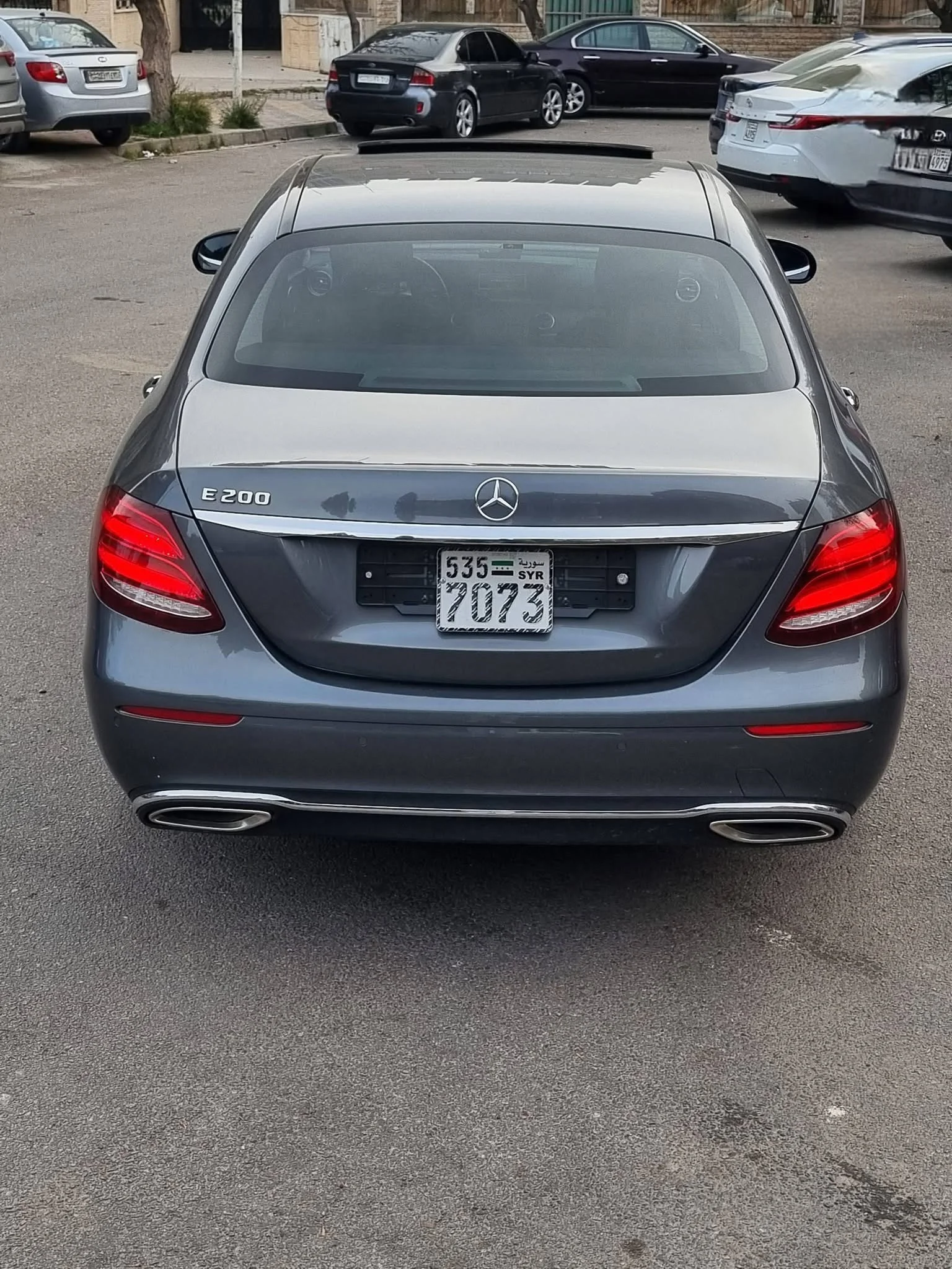 Mercedes-Benz E200 - دمشق - صورة 2