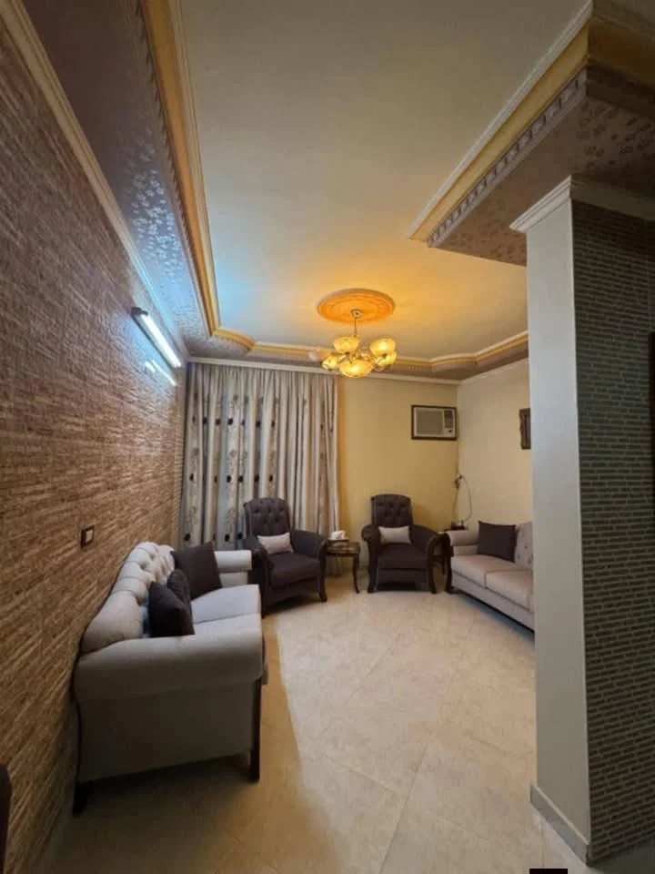 شقة بمساحة 135 - اللاذقية