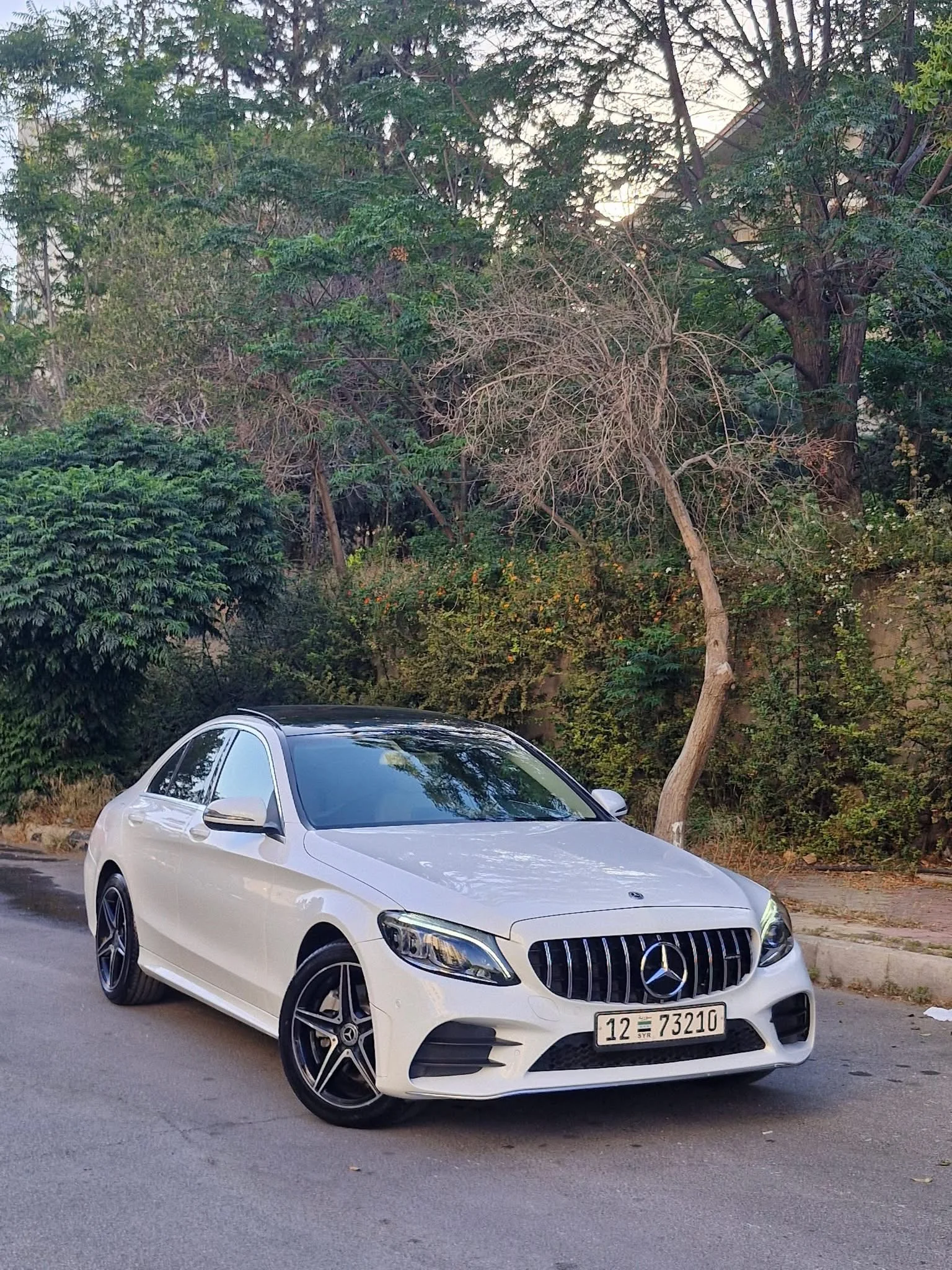 مرسيدس C300 - دمشق