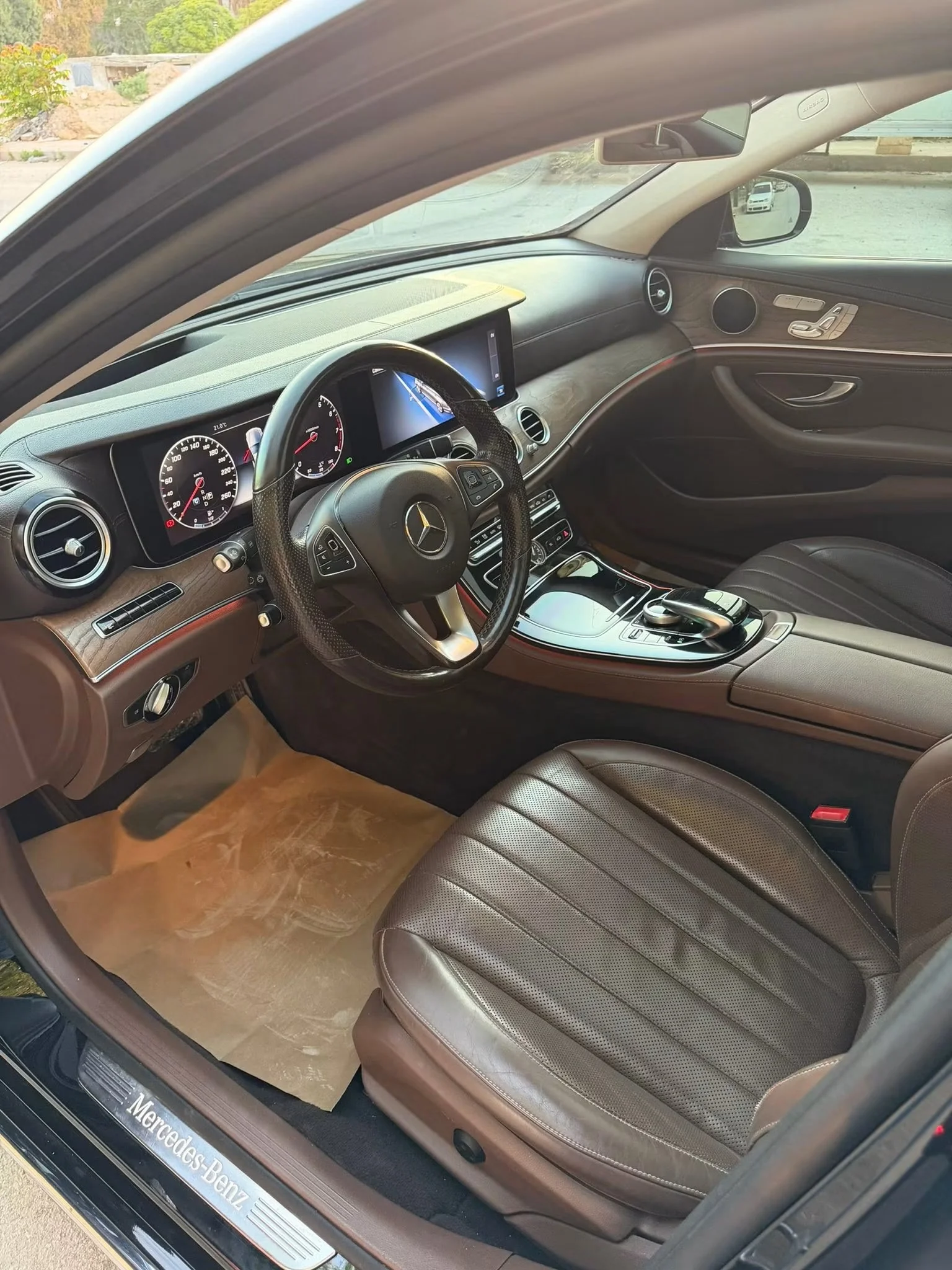 Mercedes Benz E300 - حلب - صورة 6