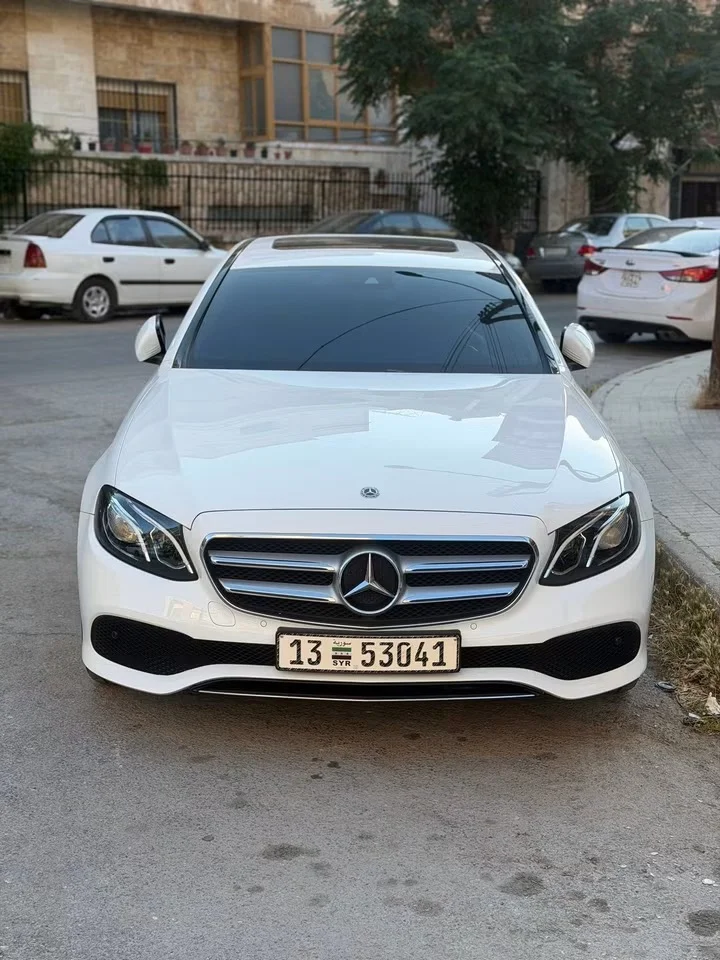 Mercedes benZ E300 - حلب