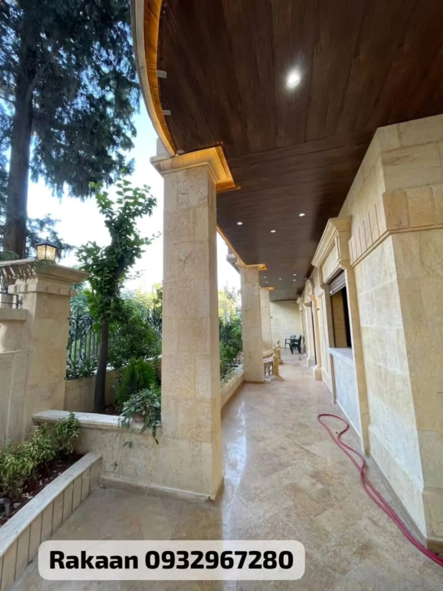 طابق ارضي مع حدائق مساحة اجمالية 500 م - حلب