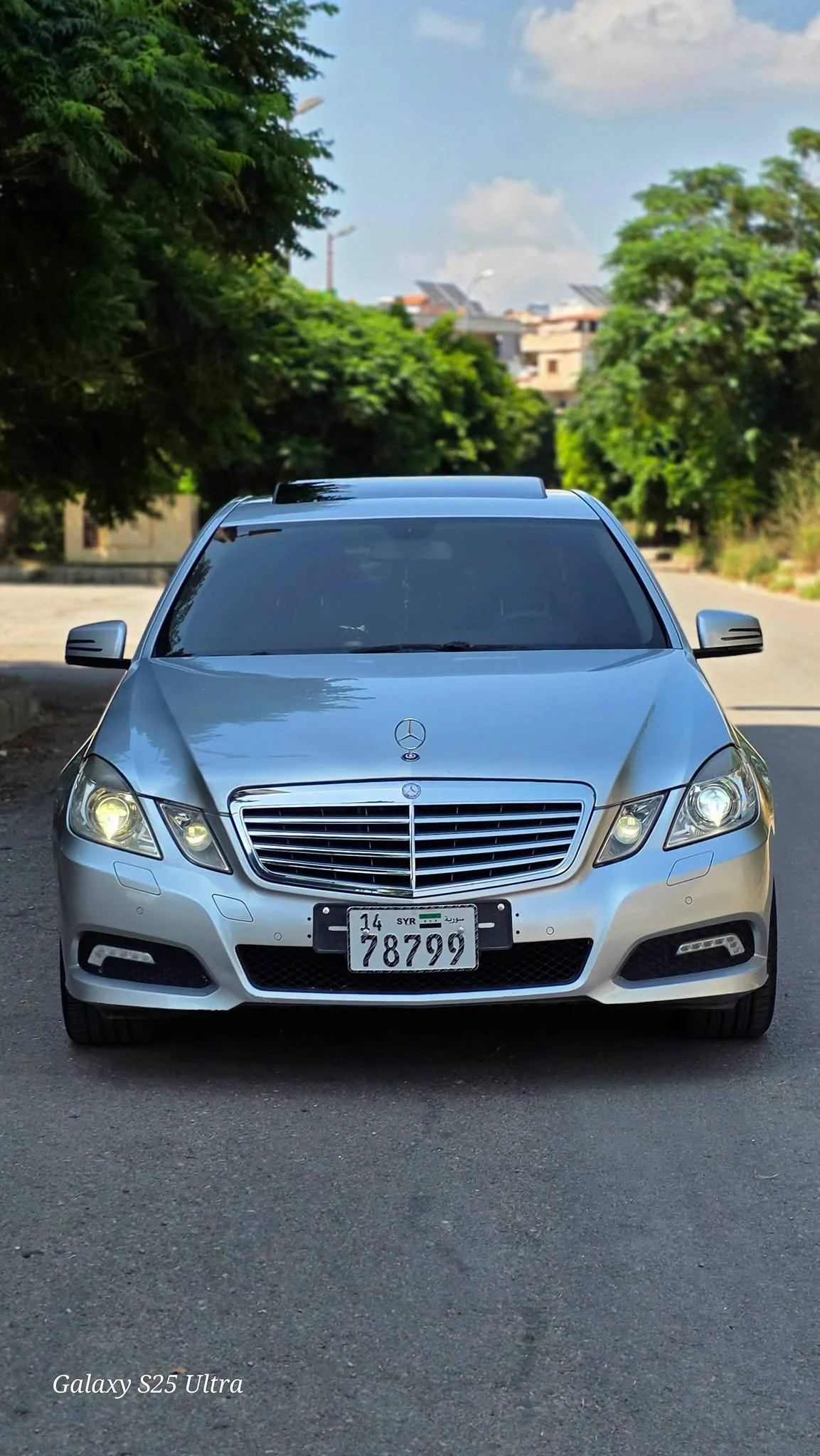 Mercedes E 300 - طرطوس