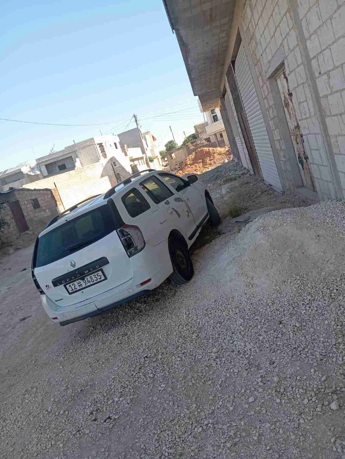 سياره رينو 2014 تسجيل 2005 - سرمين - صورة 6