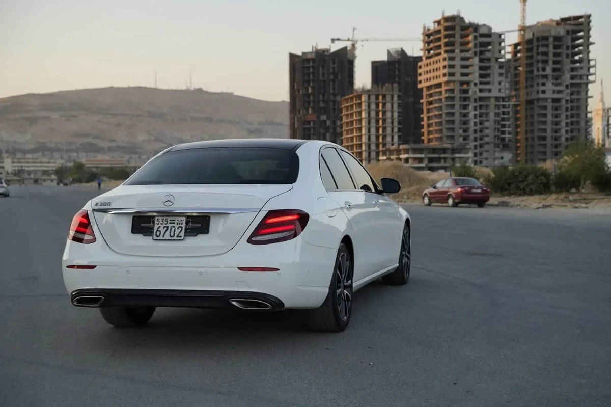 Mercedes Benz E300 - دمشق - صورة 3