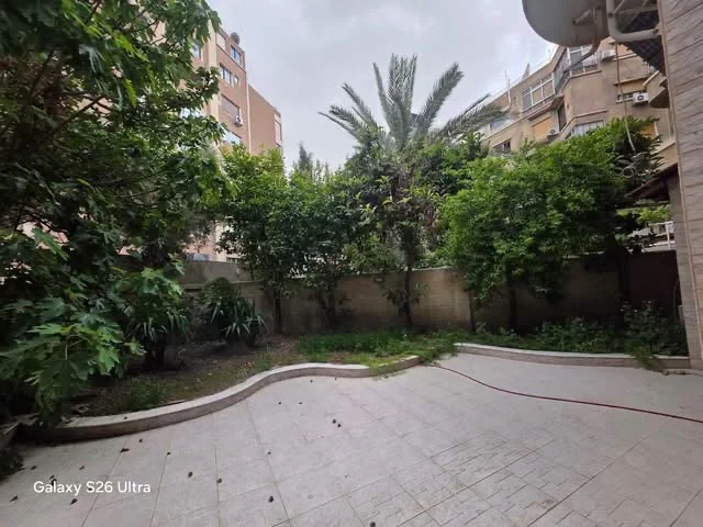 شقة ارضية بمساحة داخلية 150 م - دمشق - صورة 3