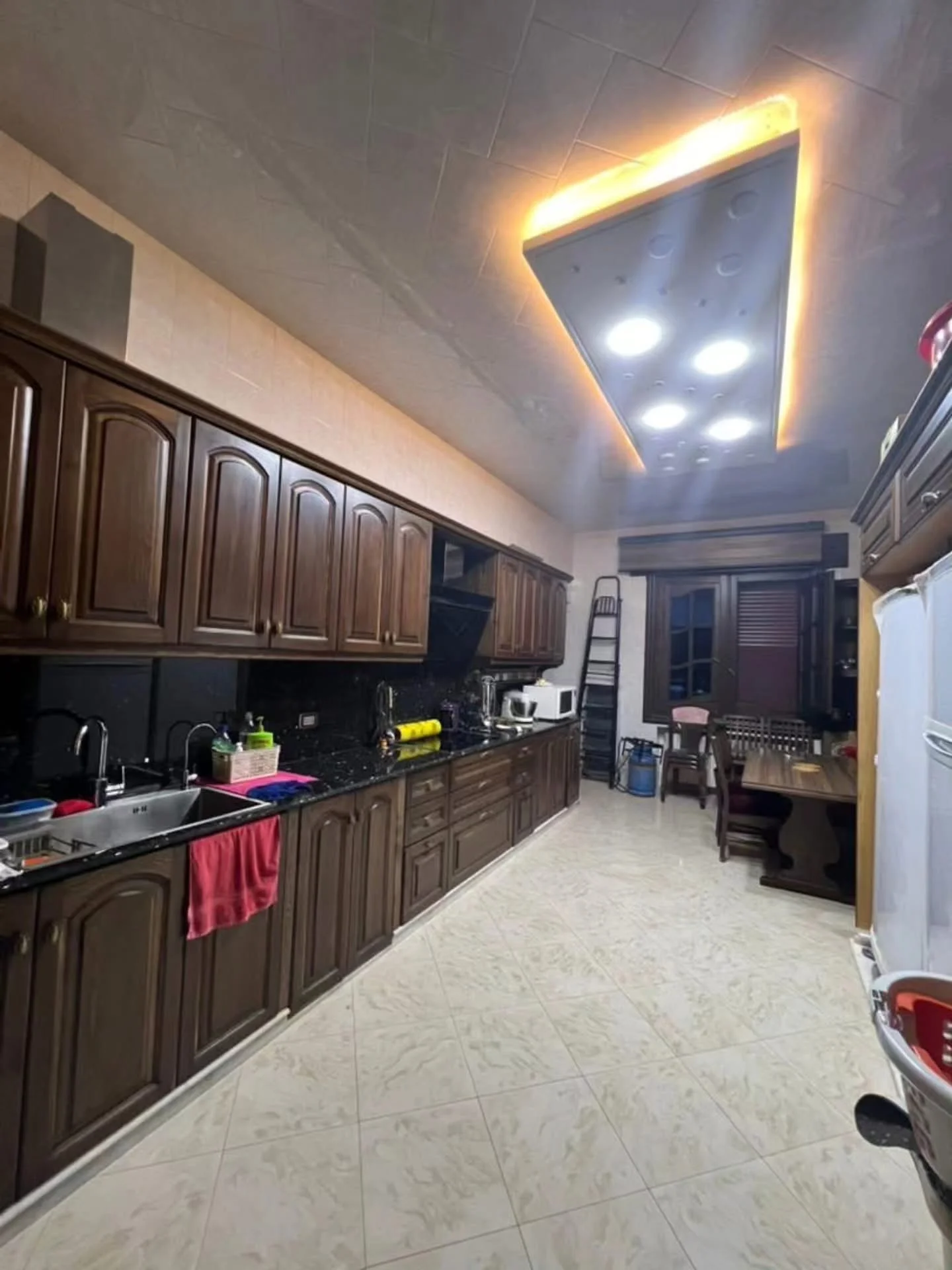شقة بمساحة 320 - حلب - صورة 3