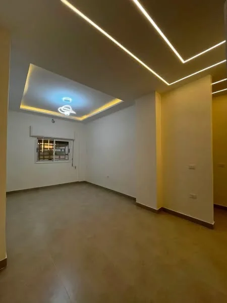 شقة ارضية بمساحة اجمالية 145 - دمشق - صورة 2