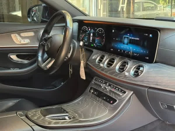 Mercedes E350 - دمشق - صورة 3