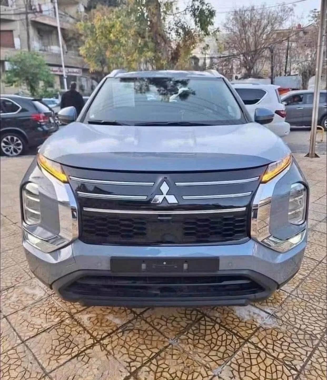 Mitsubishi Outlander - دمشق