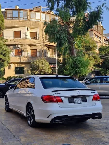 Mercedes Benz E350 - دمشق - صورة 3
