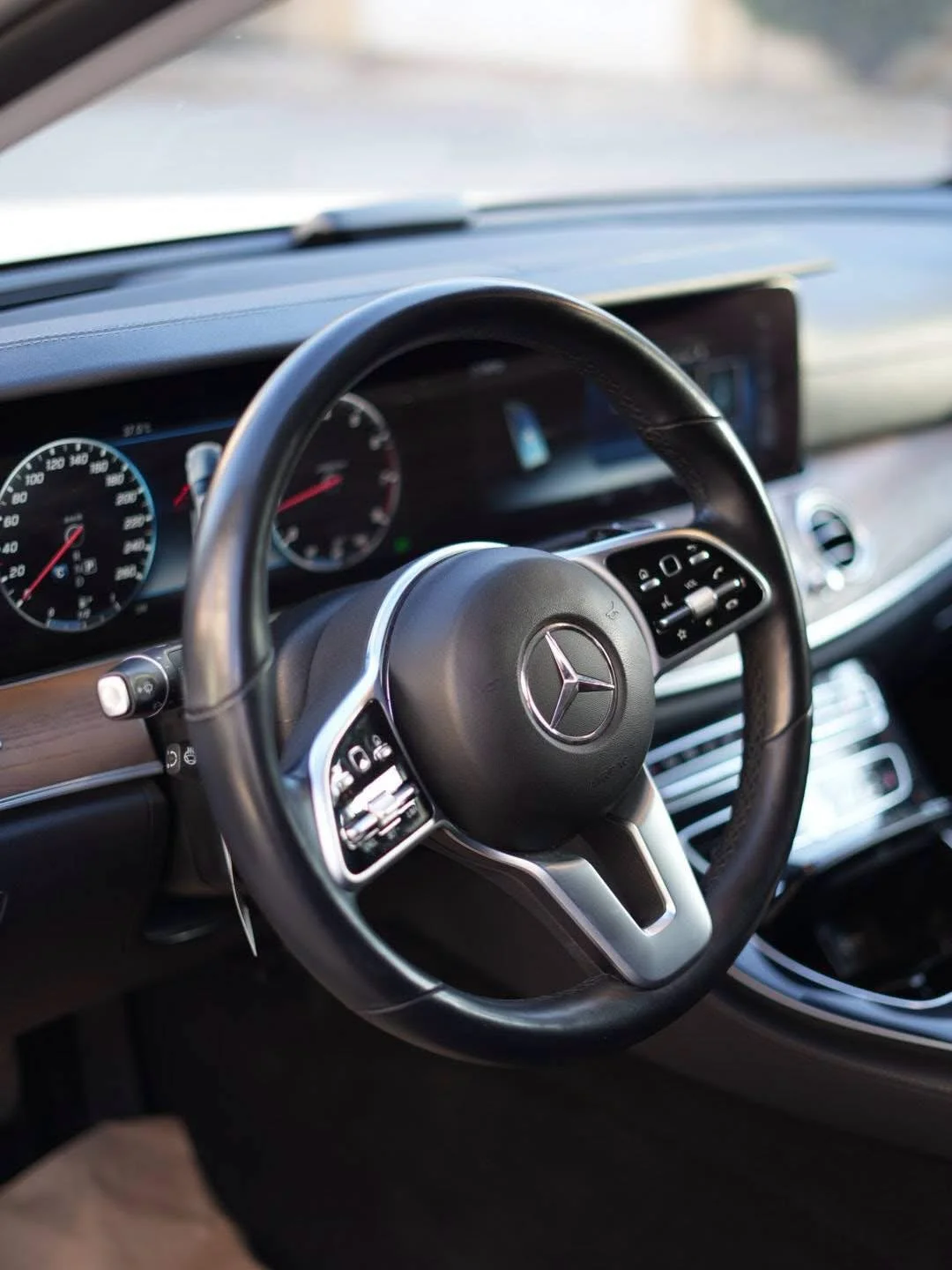 Mercedes E300 - حلب - صورة 4
