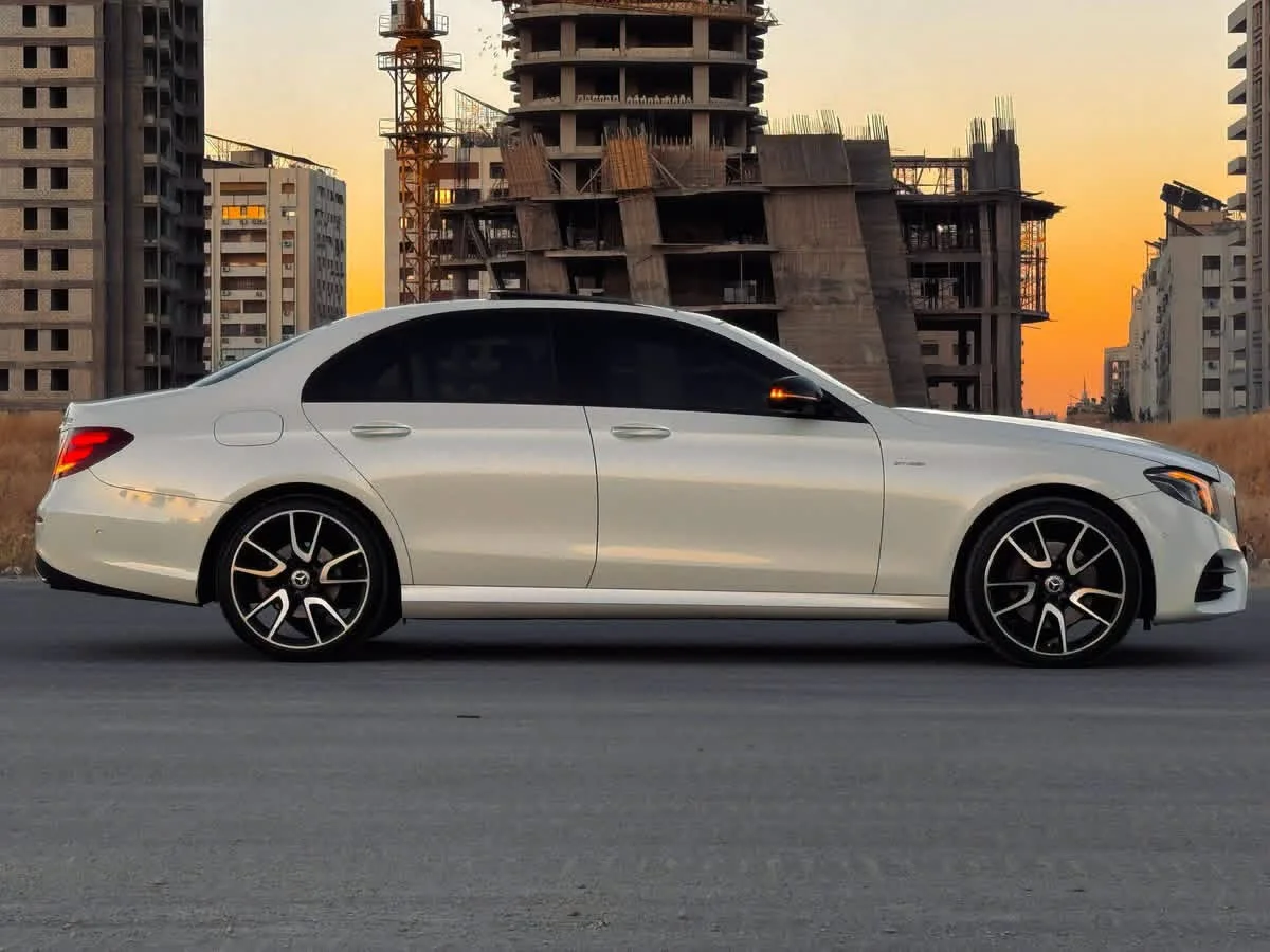 Mercedes Benz E200 - حماة