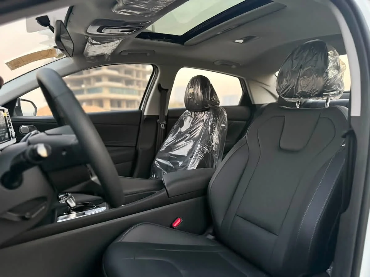 Hyundai Elantra - دمشق - صورة 3