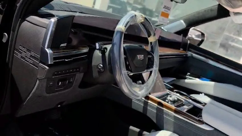 Cadillac Platinum - دمشق - صورة 5