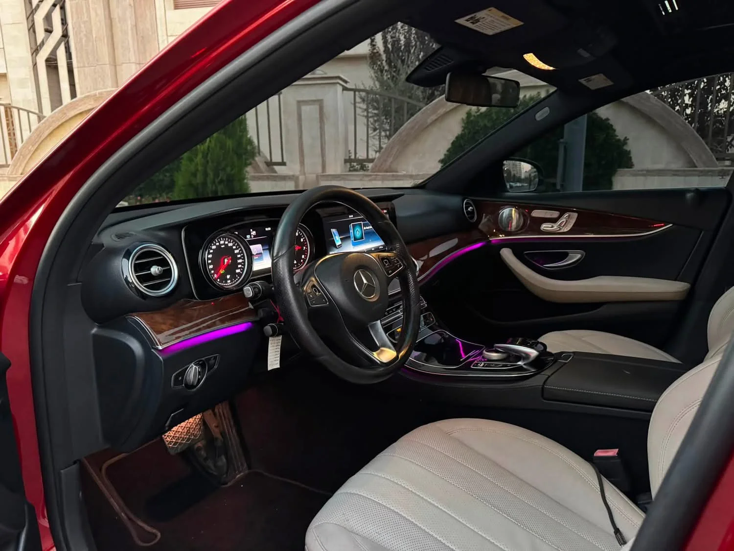 Mercedes E300 - دمشق - صورة 3