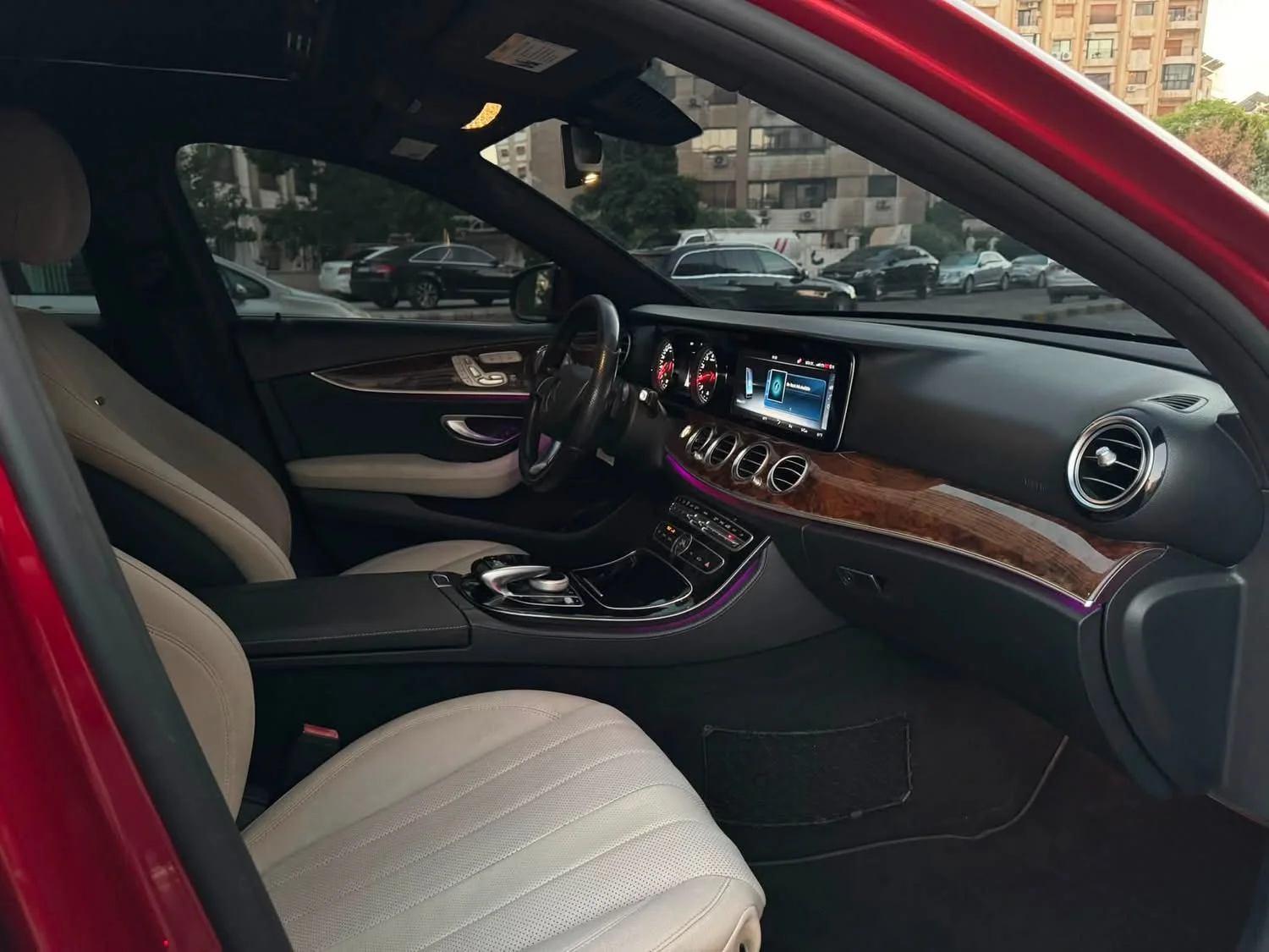 Mercedes E300 - دمشق - صورة 4
