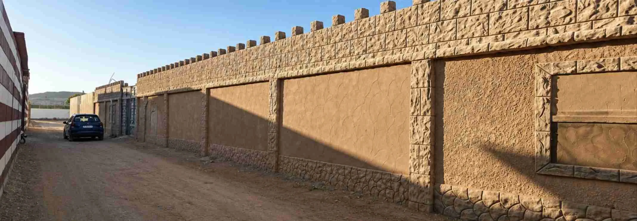للبيع – لقطة بجديدة عرطوز! على الشارع العام مباشرة، عند مدخل شارع جونيه، ضمن منطقة فيلات مأهولة ومميزة. 500م2 مسوّرة بالكامل، سور وبوابات فخمة، مسبح مصبوب ومؤسس، وبناء قائم جاهز للإكساء و - جديدة عرطوز - صورة 3