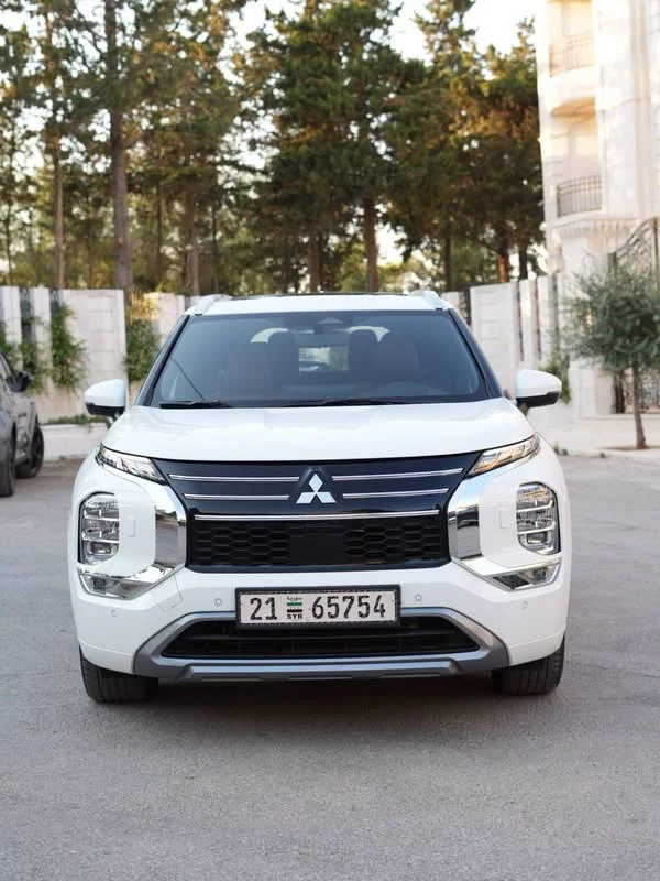 Mitsubishi Outlander - حلب