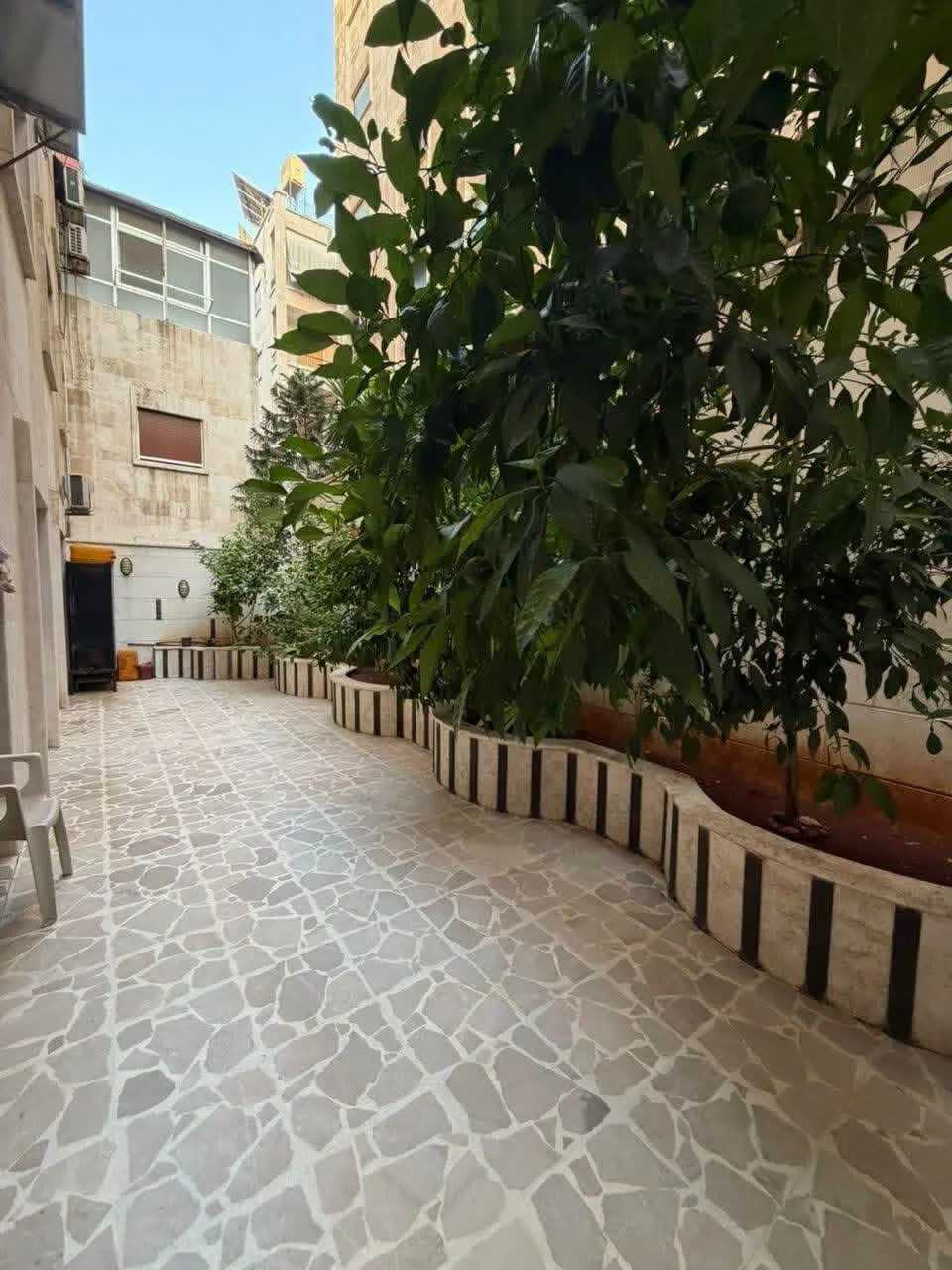 شقة بمساحة 260 م - منطقة جبل سمعان