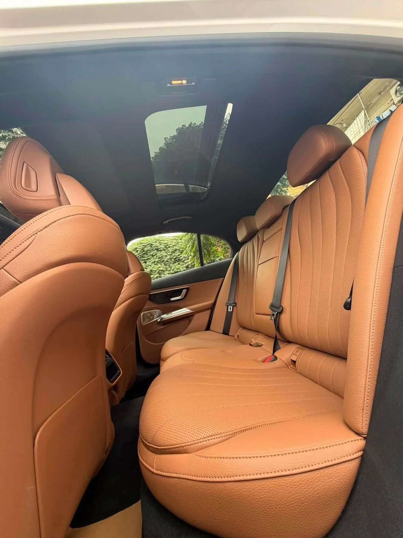 Mercedes-Benz E300 AMG - حلب - صورة 5