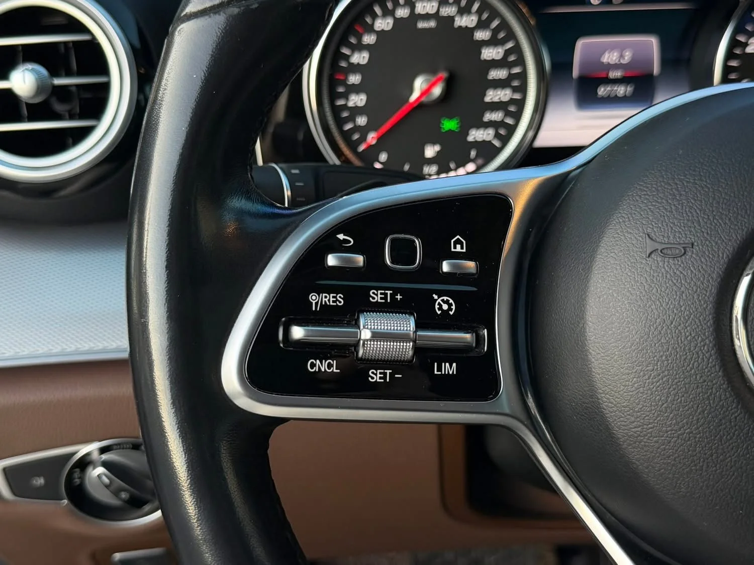 Mercedes Benz E300 - دمشق - صورة 5