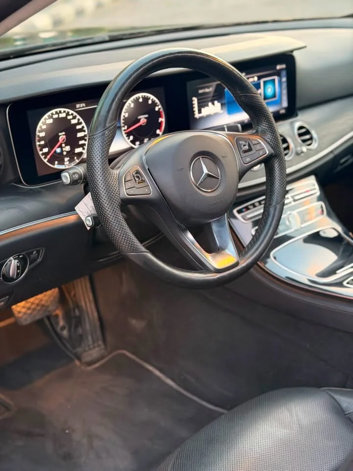 Mercedes-Benz E300 - دمشق - صورة 4