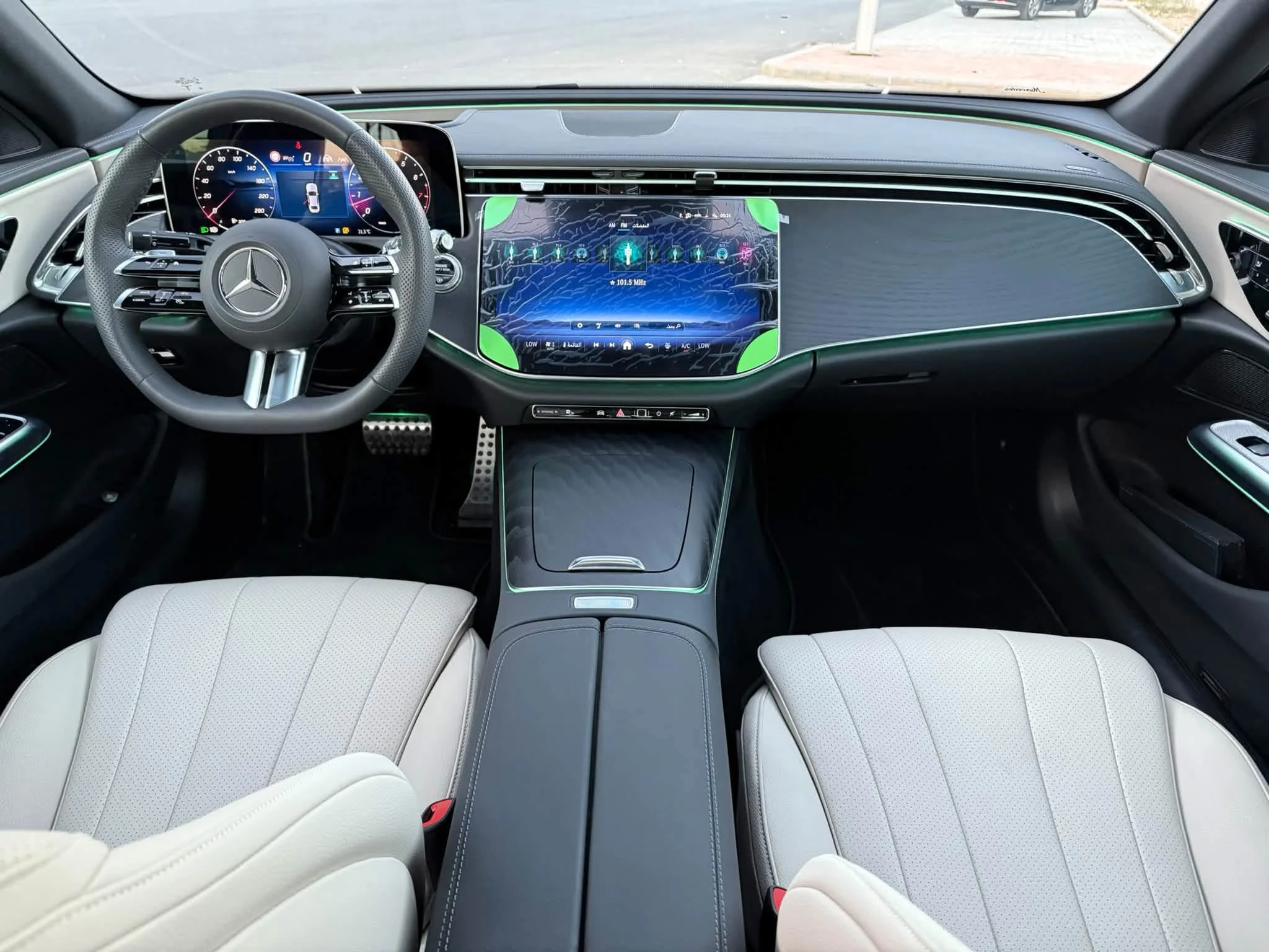 Mercedes E200 AMG - دمشق - صورة 5