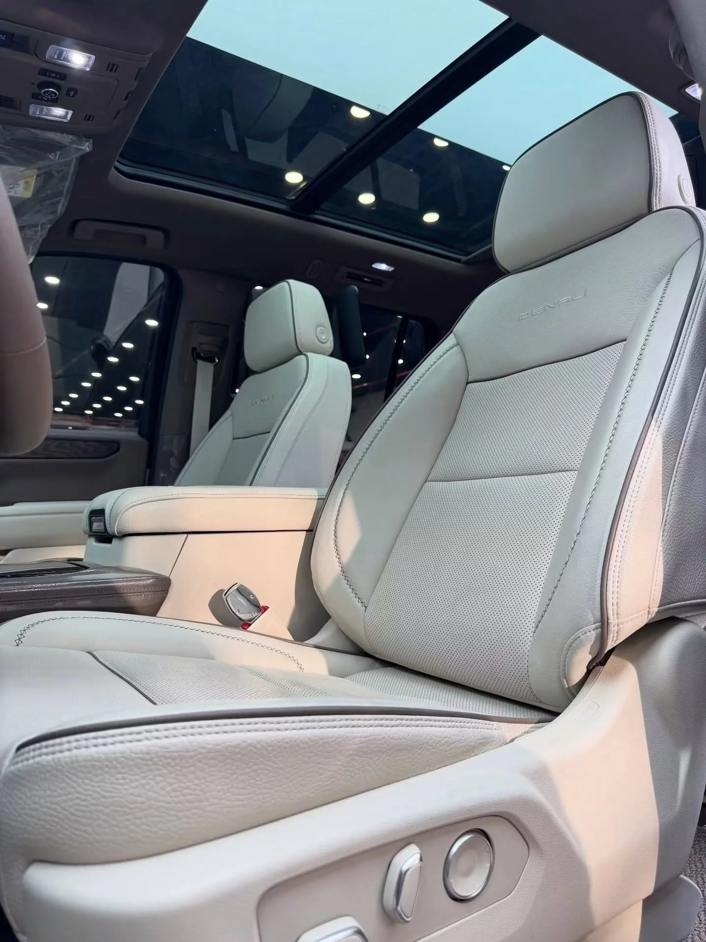 GMC Denali - دمشق - صورة 4