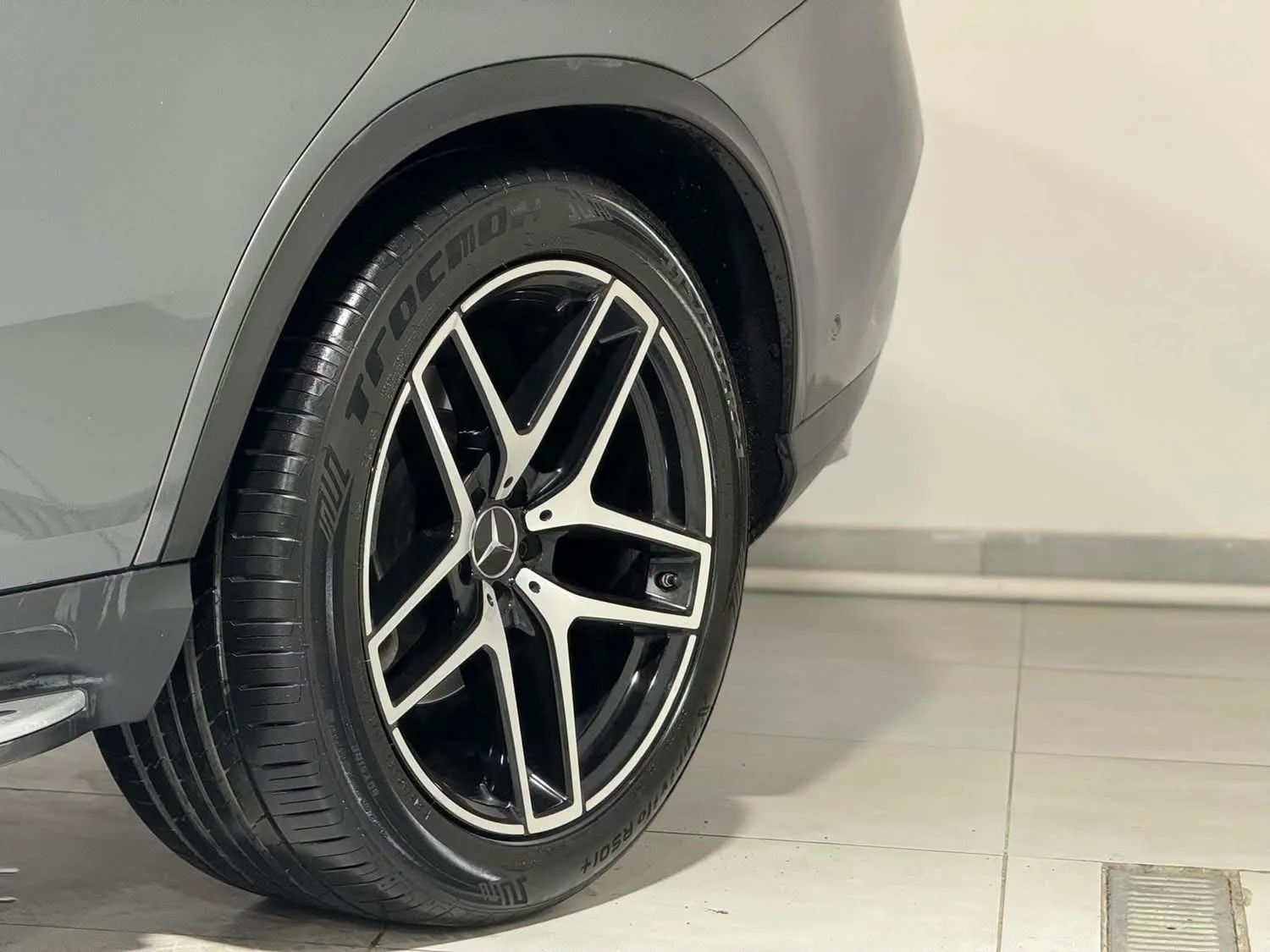 Mercedes Benz AMG GLE 43 Coupe - دمشق - صورة 4