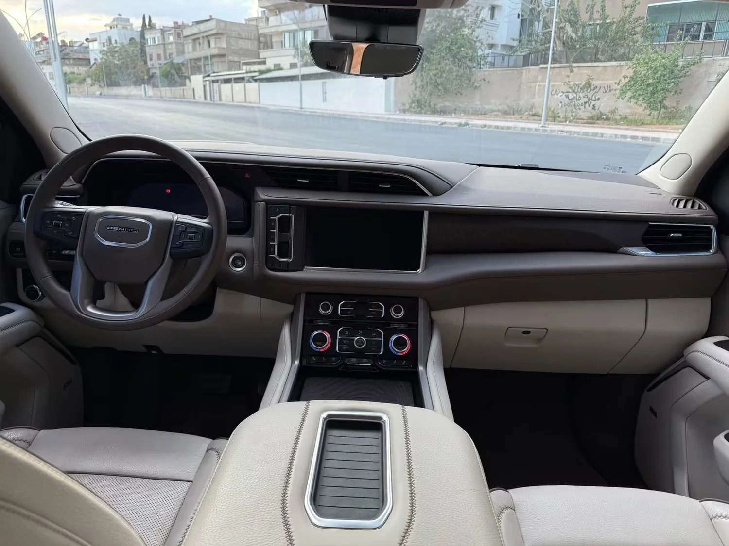 GMC Yukon Denali - دمشق - صورة 3