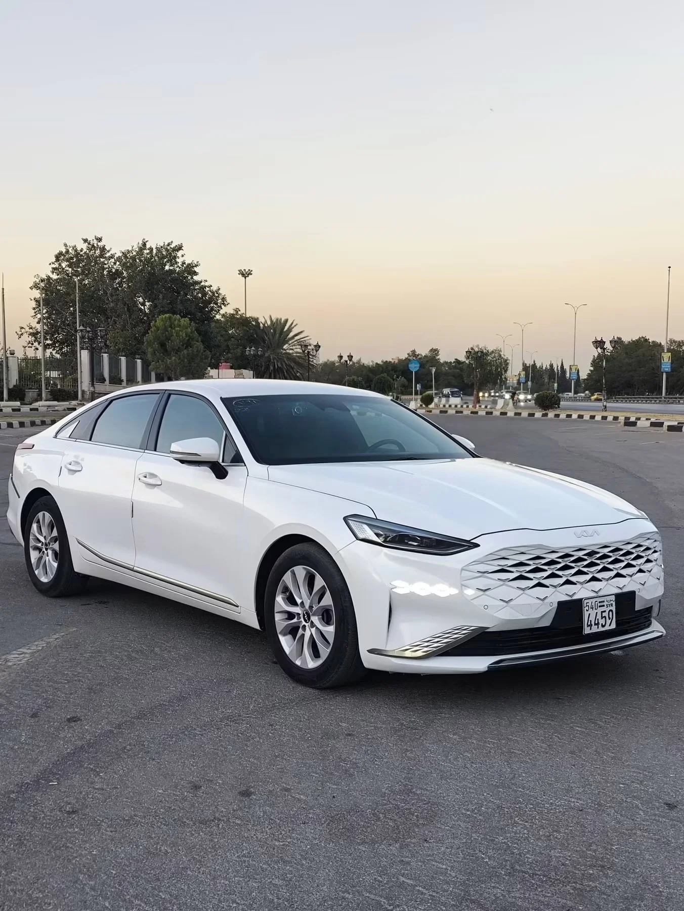 KIA K8 - دمشق - صورة 3