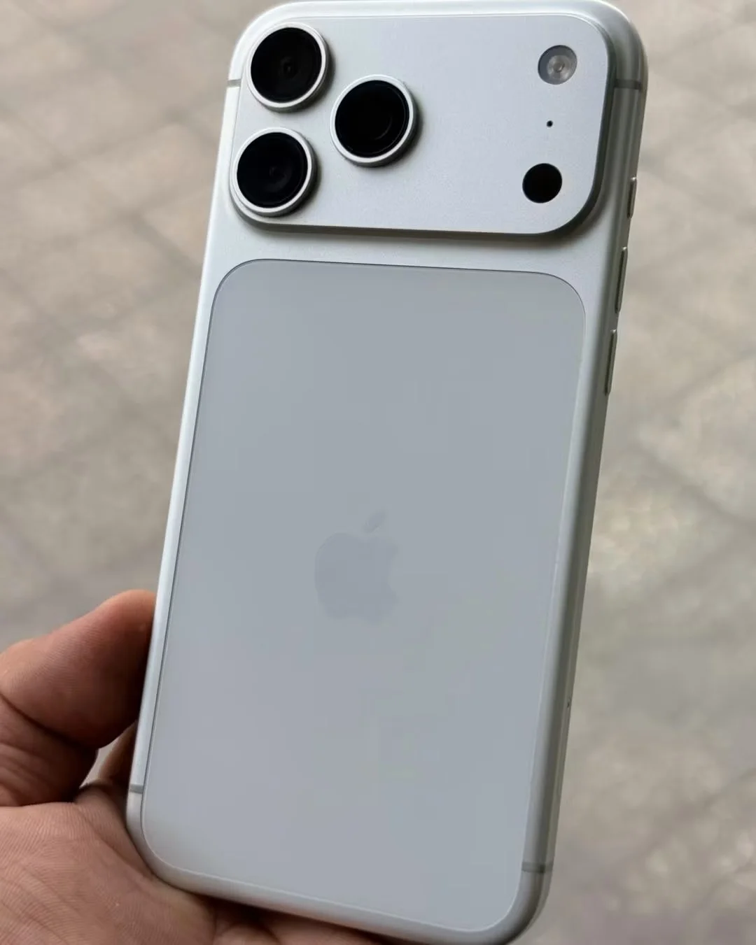 iPhone 17 Pro Max - حمص