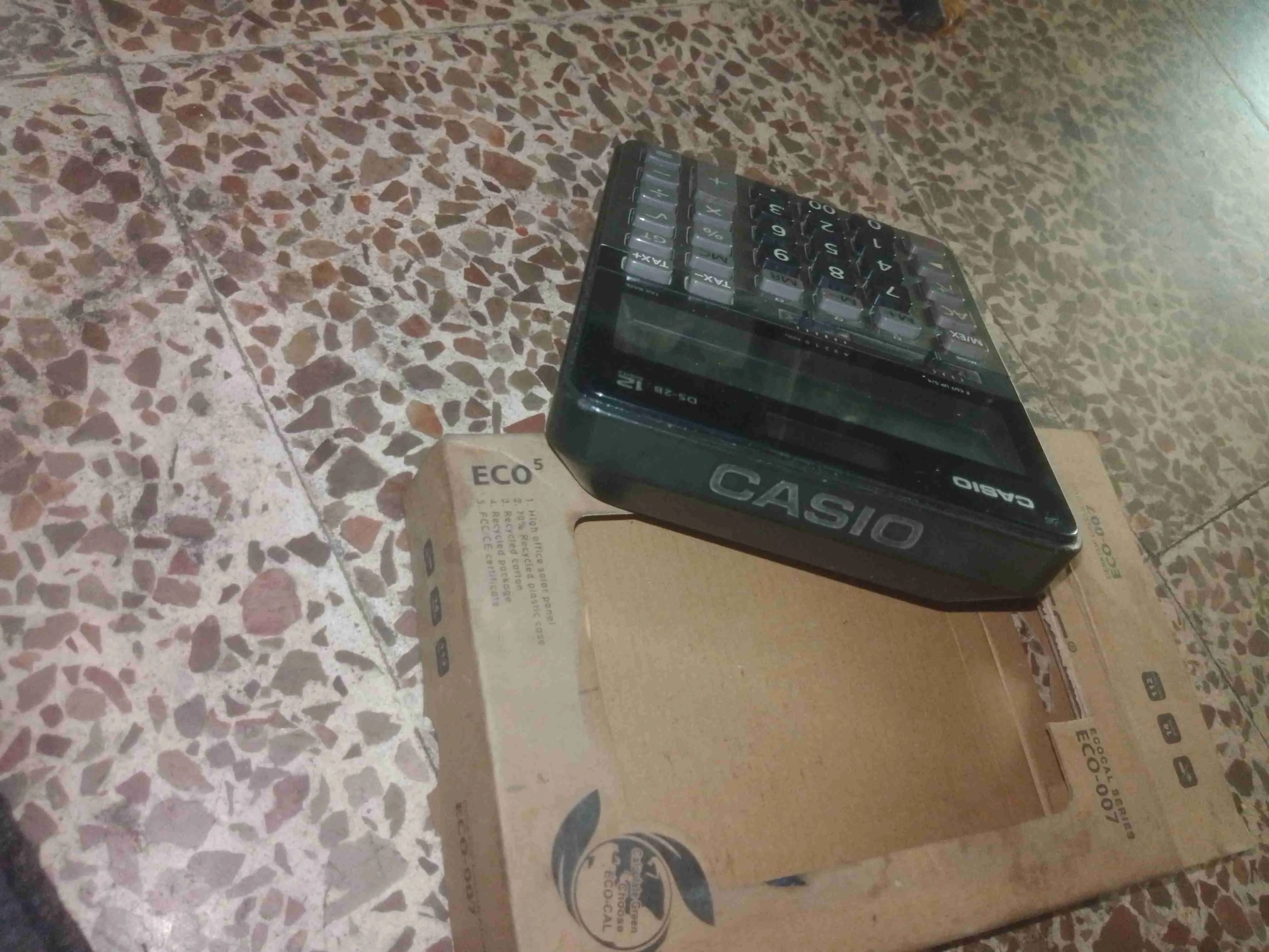 الت حاثيبة لليبع ماركت Casio مستعمل بحالة جيدا تشحن تلقائي من الضائ - أرمناز - صورة 2